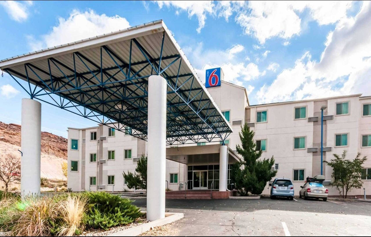 Wolfe'S Moab, Adult Only Hotel מראה חיצוני תמונה